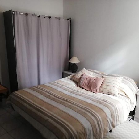 Orange: Appartement Pratique Et Idealement Place オランジュ エクステリア 写真